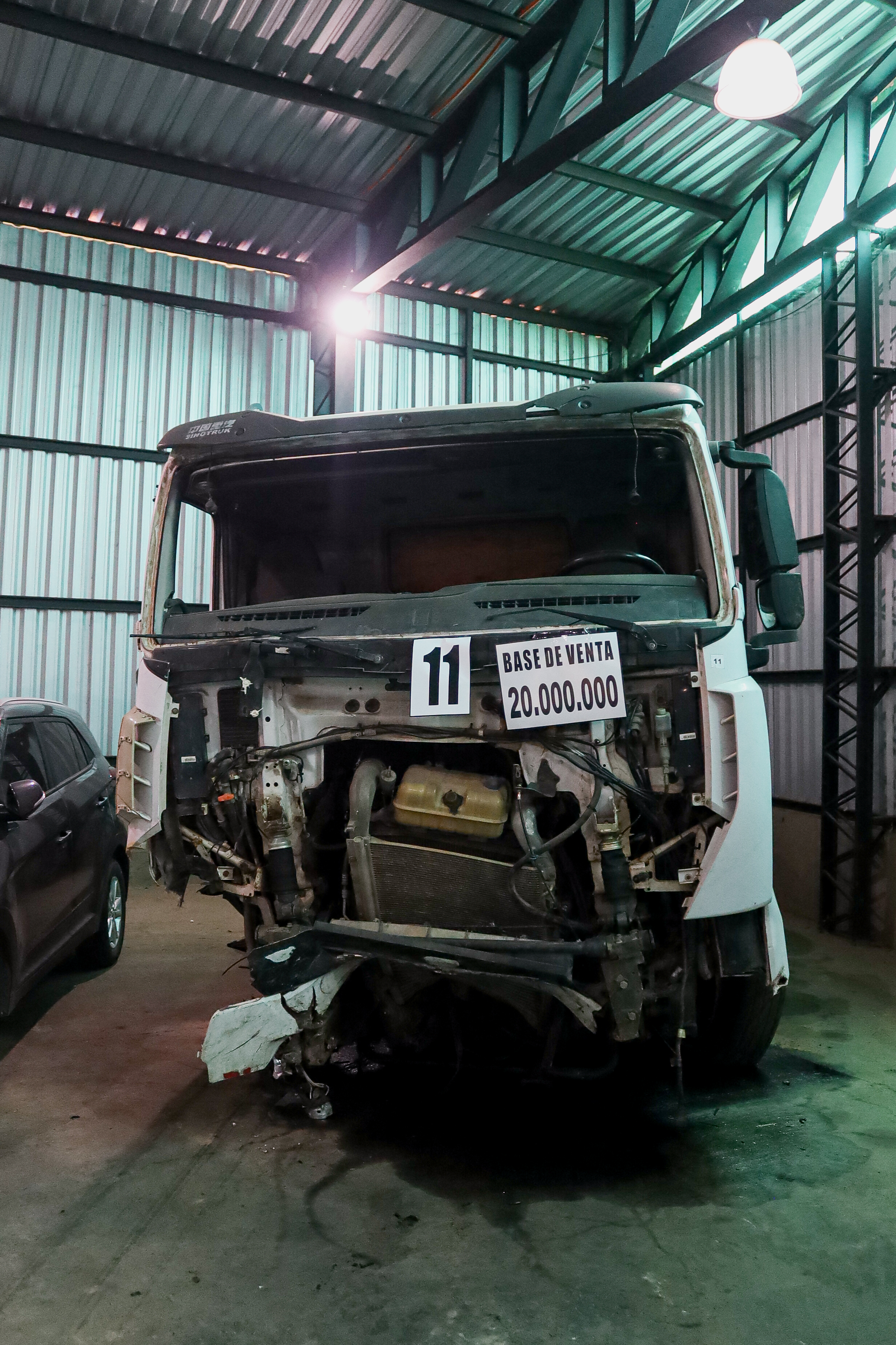 Imagen CAMION SINOTRUCK HOWO 7 (BLANCO)