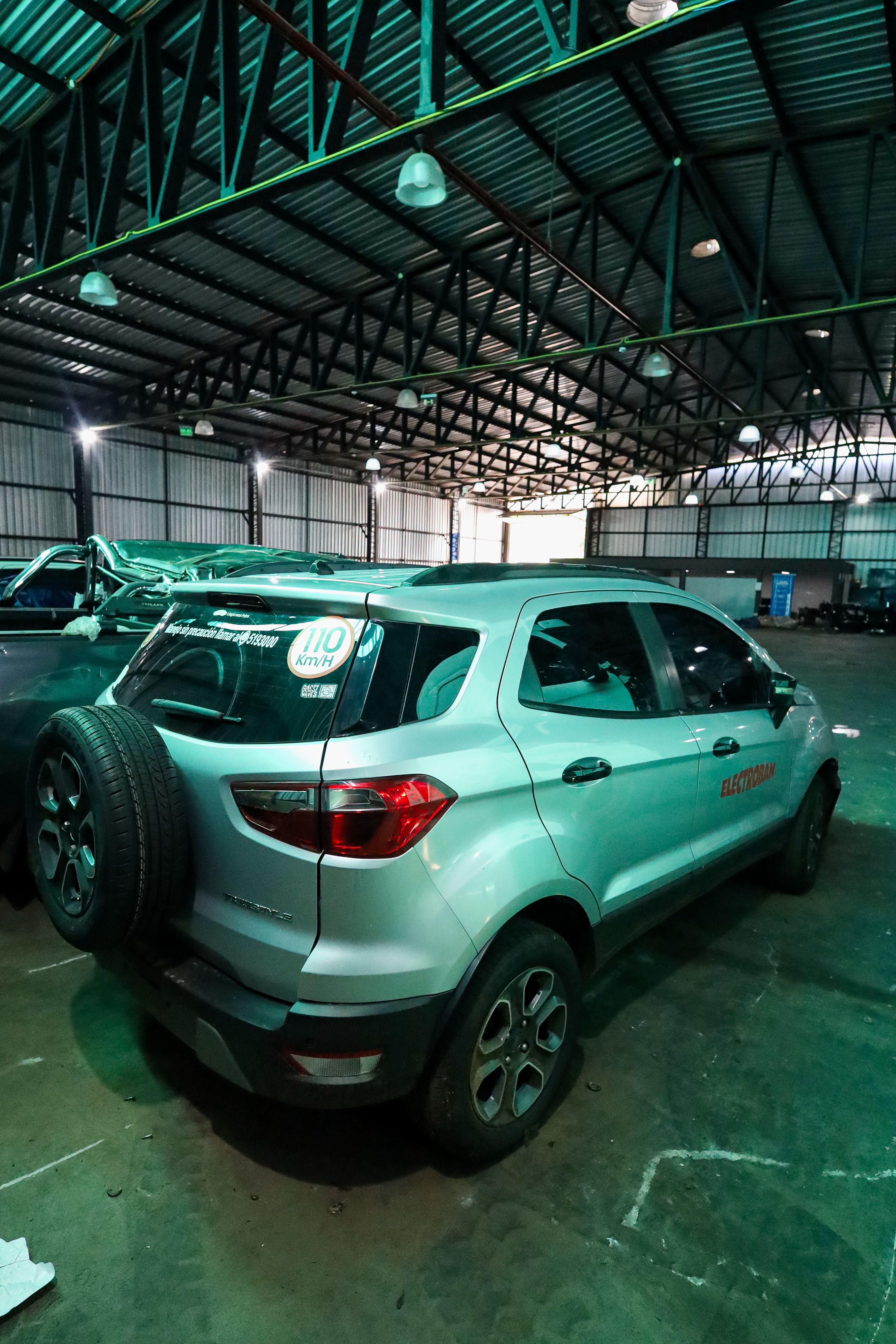 Imagen FORD ECOSPORT (PLATA)