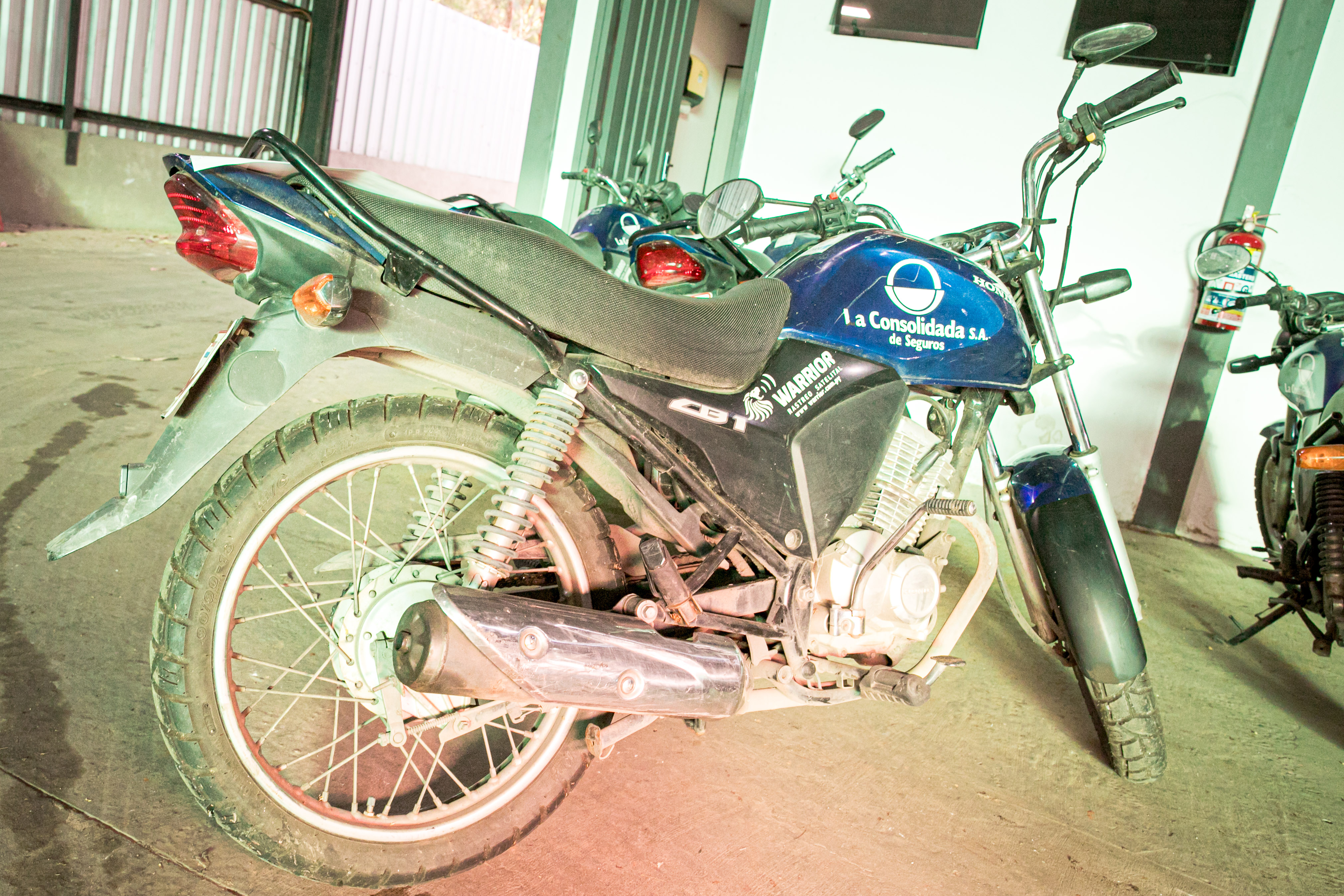 Imagen MOVIL CIA. MOTO HONDA CB3