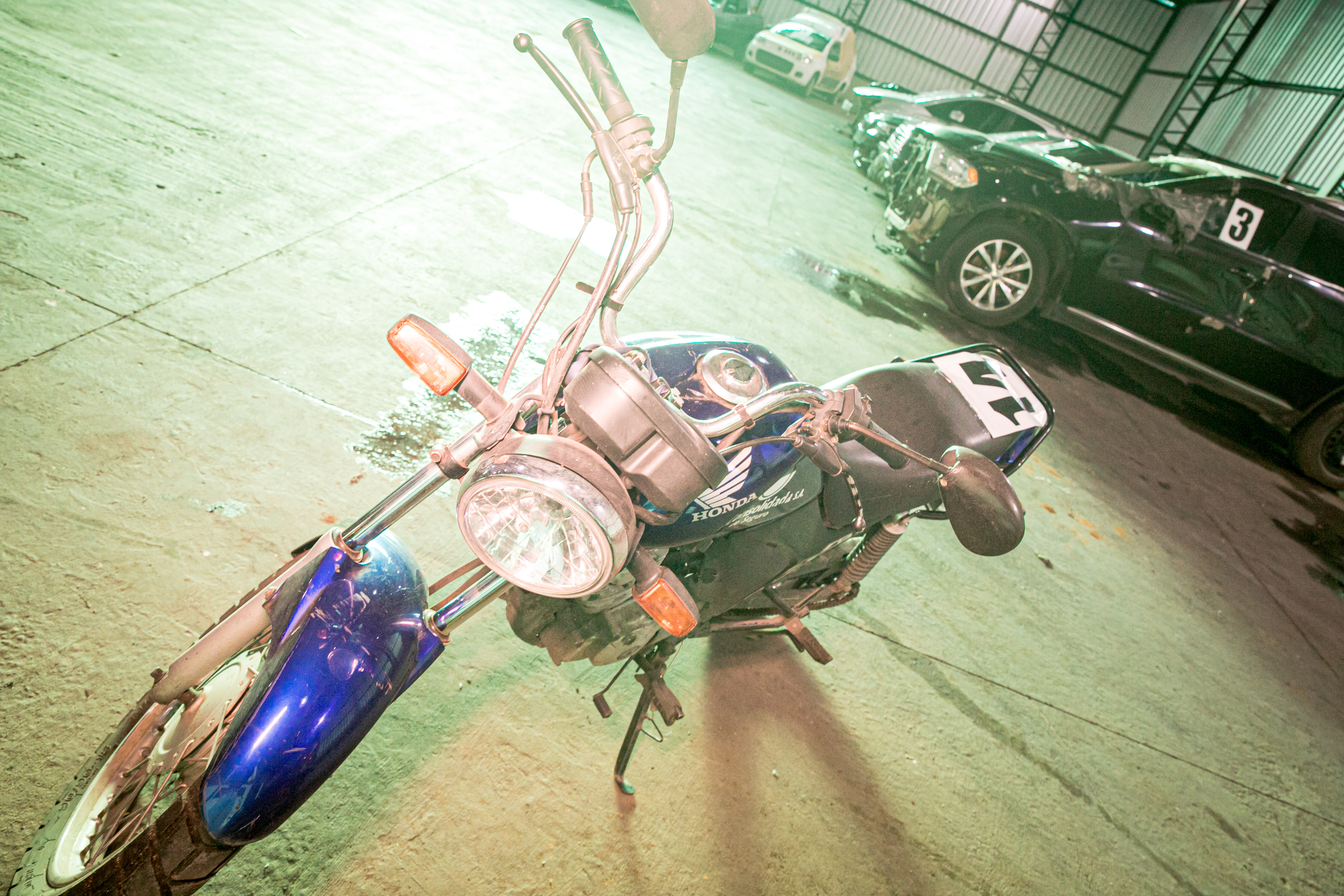 Imagen MOVIL CIA. MOTO HONDA CB3