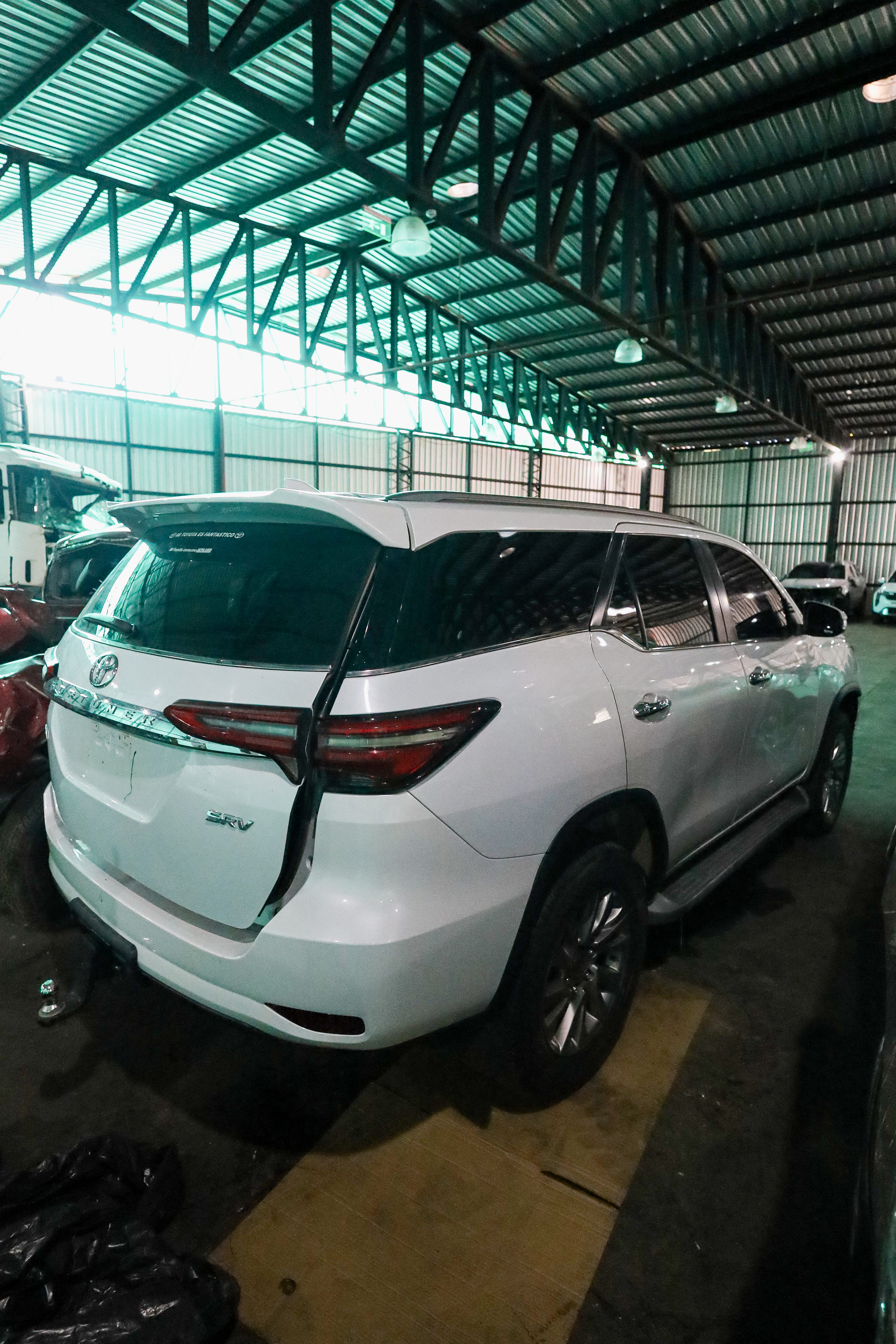 Imagen TOYOTA FORTUNER (BLANCO)