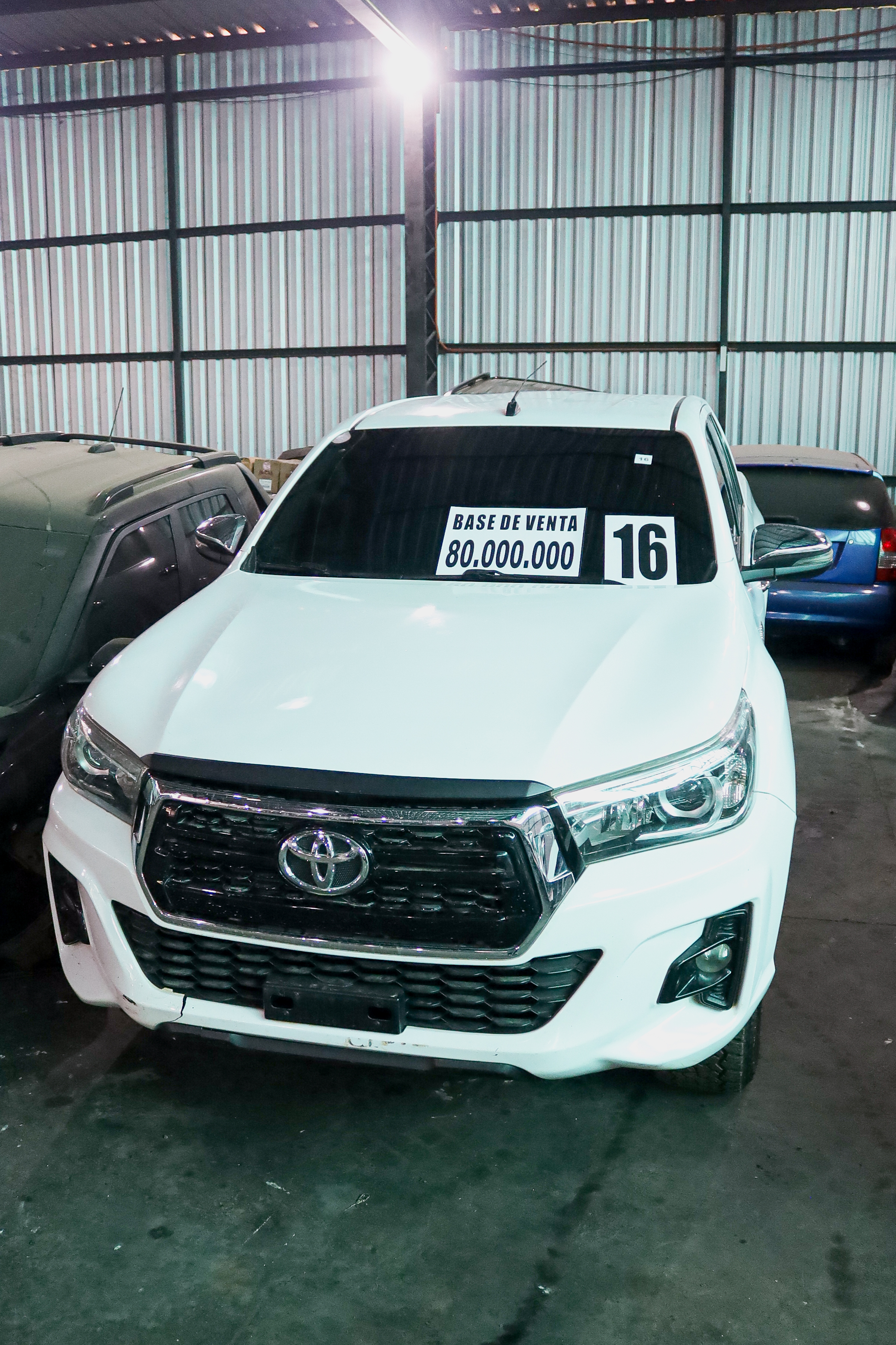 Imagen TOYOTA HILUX (BLANCO)
