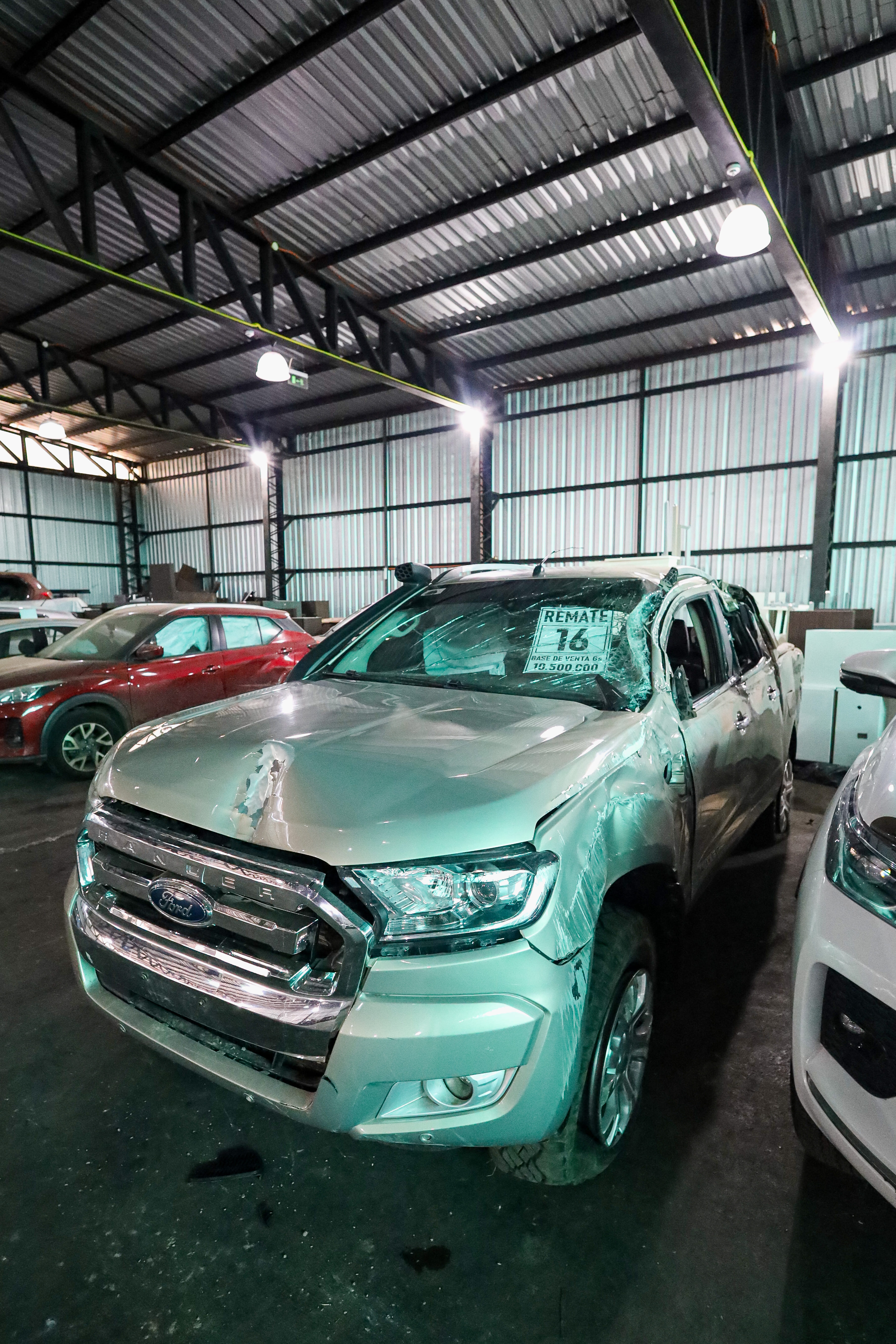 Imagen FORD RANGER (PLATA)