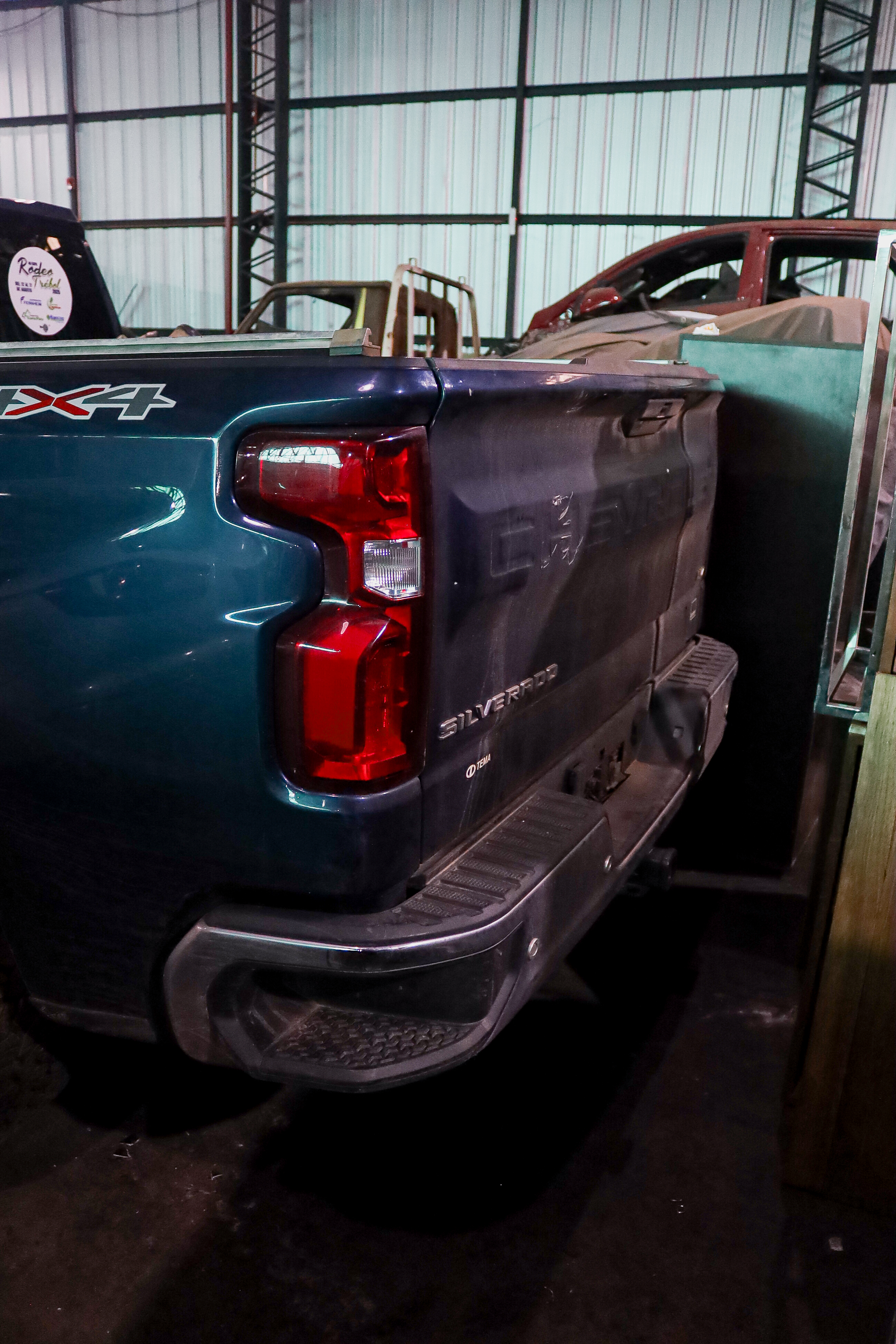 Imagen CHEVROLET SILVERADO (AZUL)