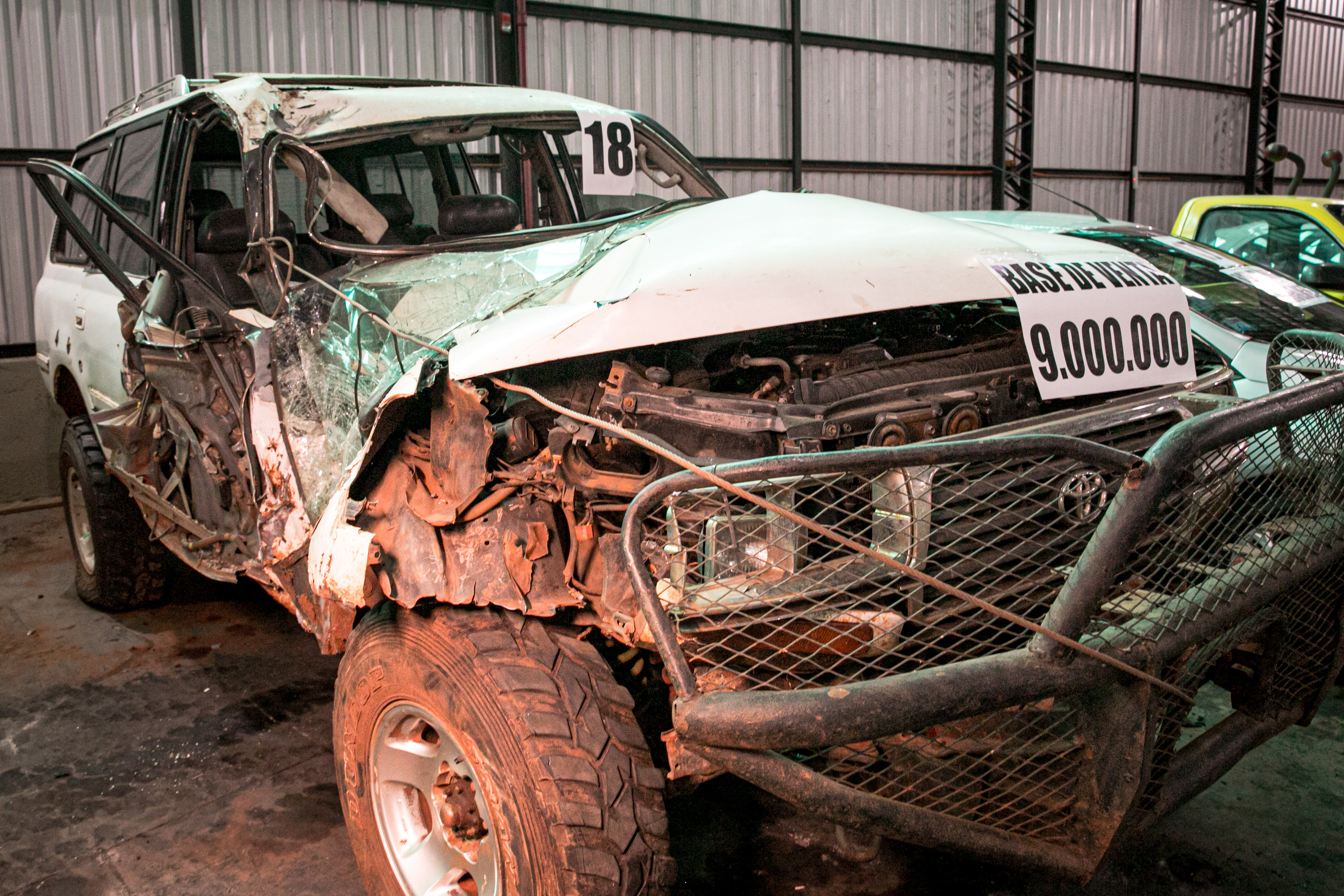 Imagen TOYOTA LAND CRUISER (BLANCO)