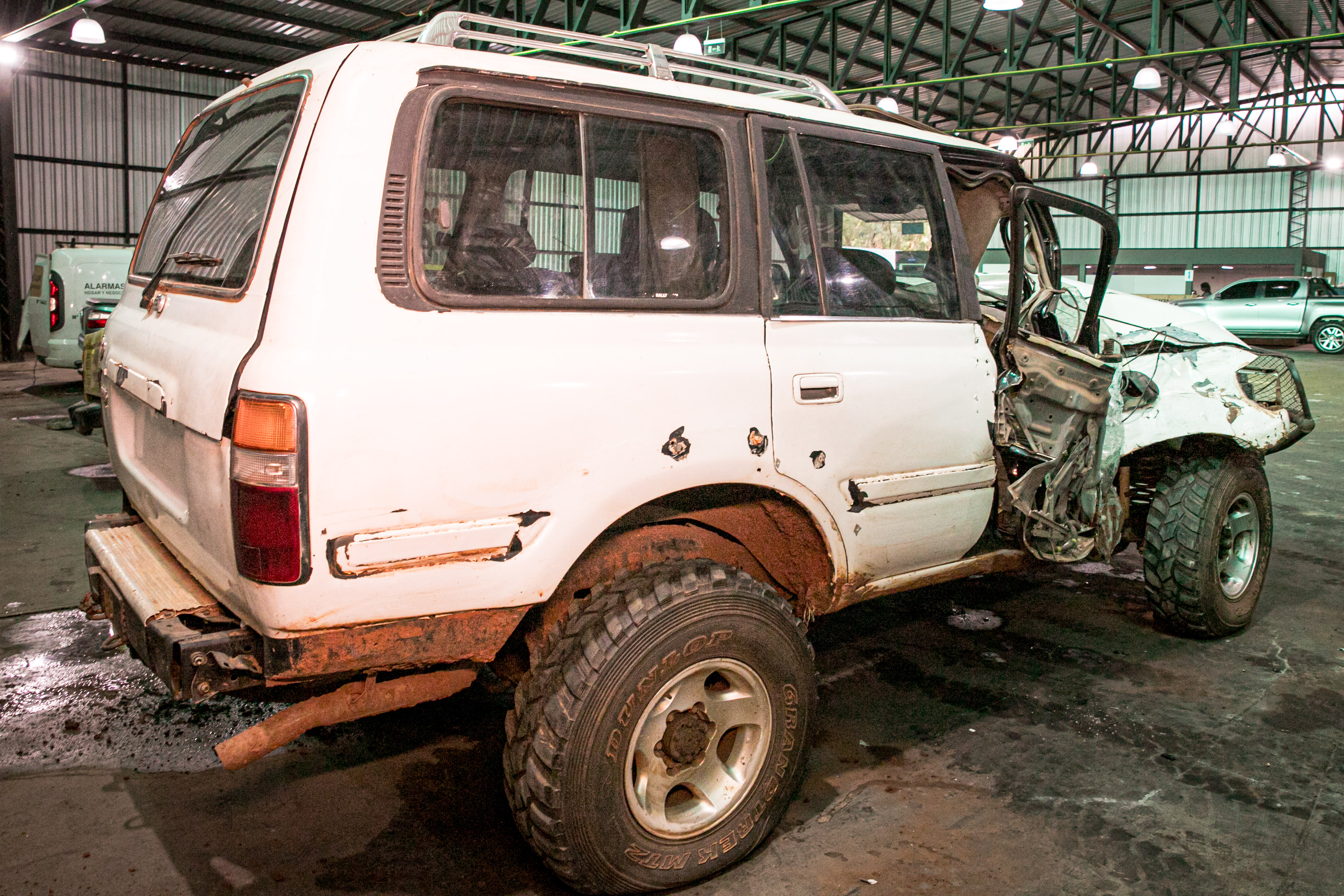 Imagen TOYOTA LAND CRUISER (BLANCO)