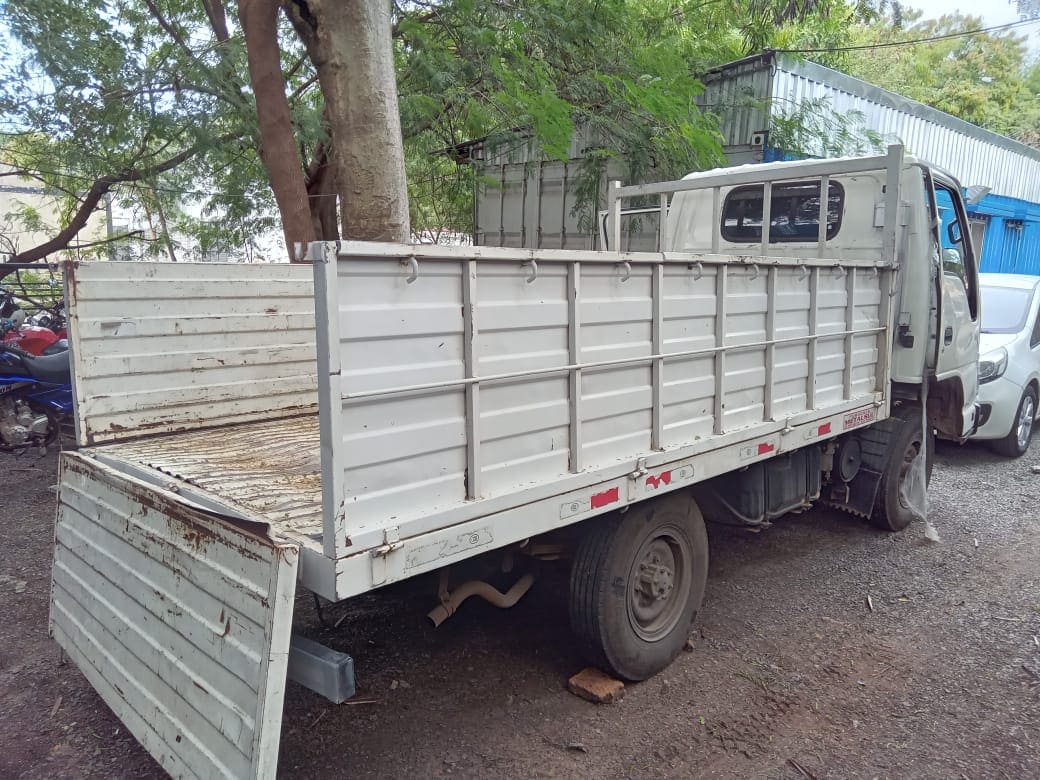 Imagen CAMION ISUZU QKR (BLANCO)