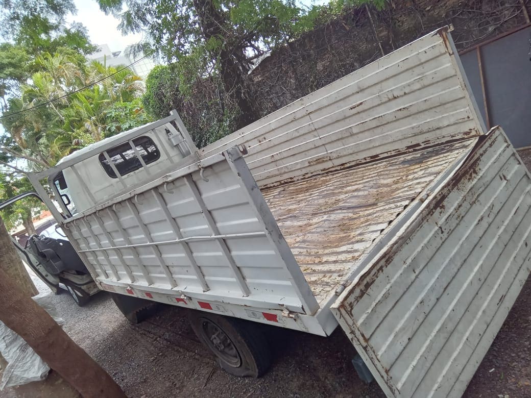 Imagen CAMION ISUZU QKR (BLANCO)
