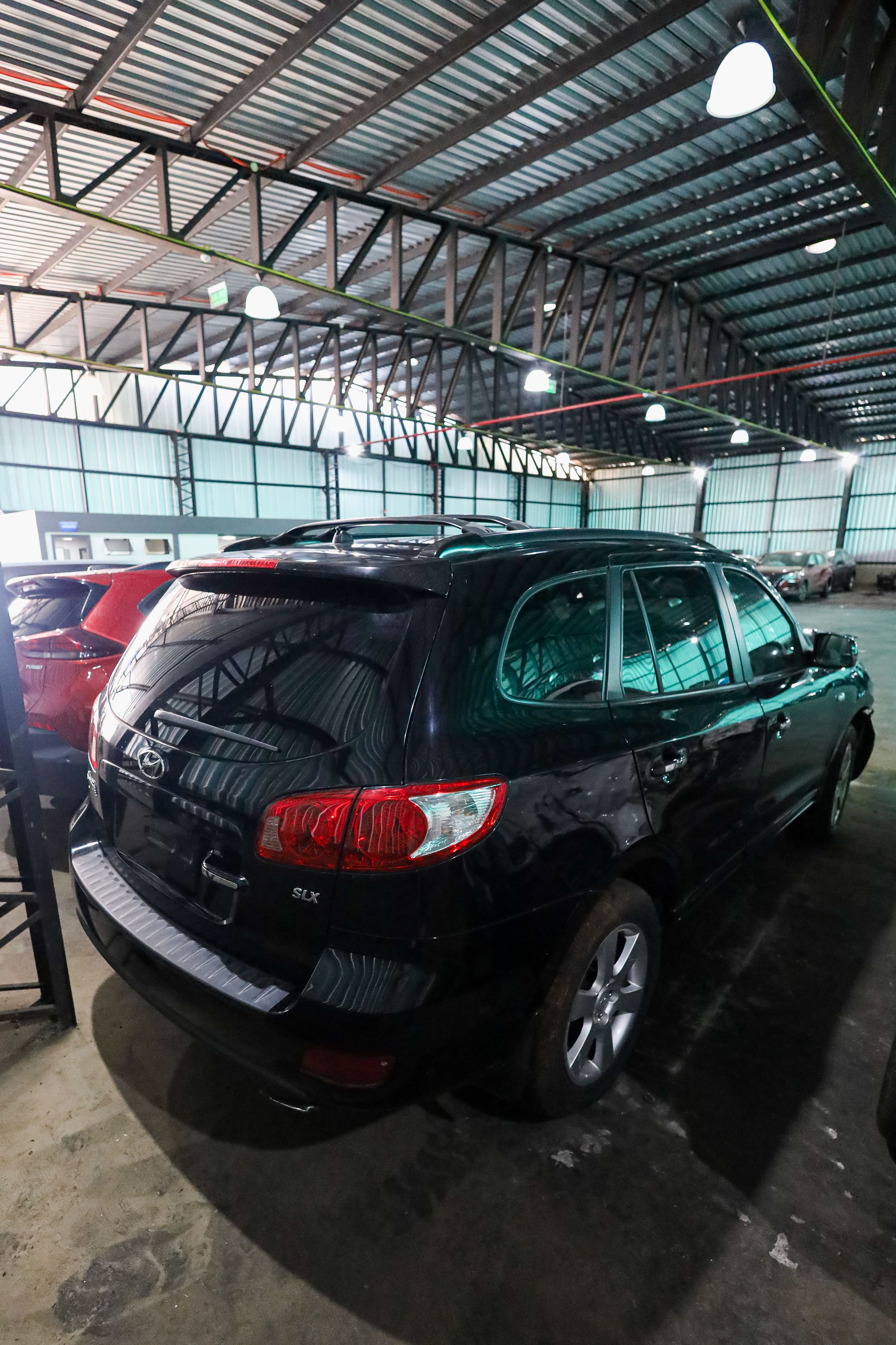 Imagen HYUNDAI SANTA FE (NEGRO)