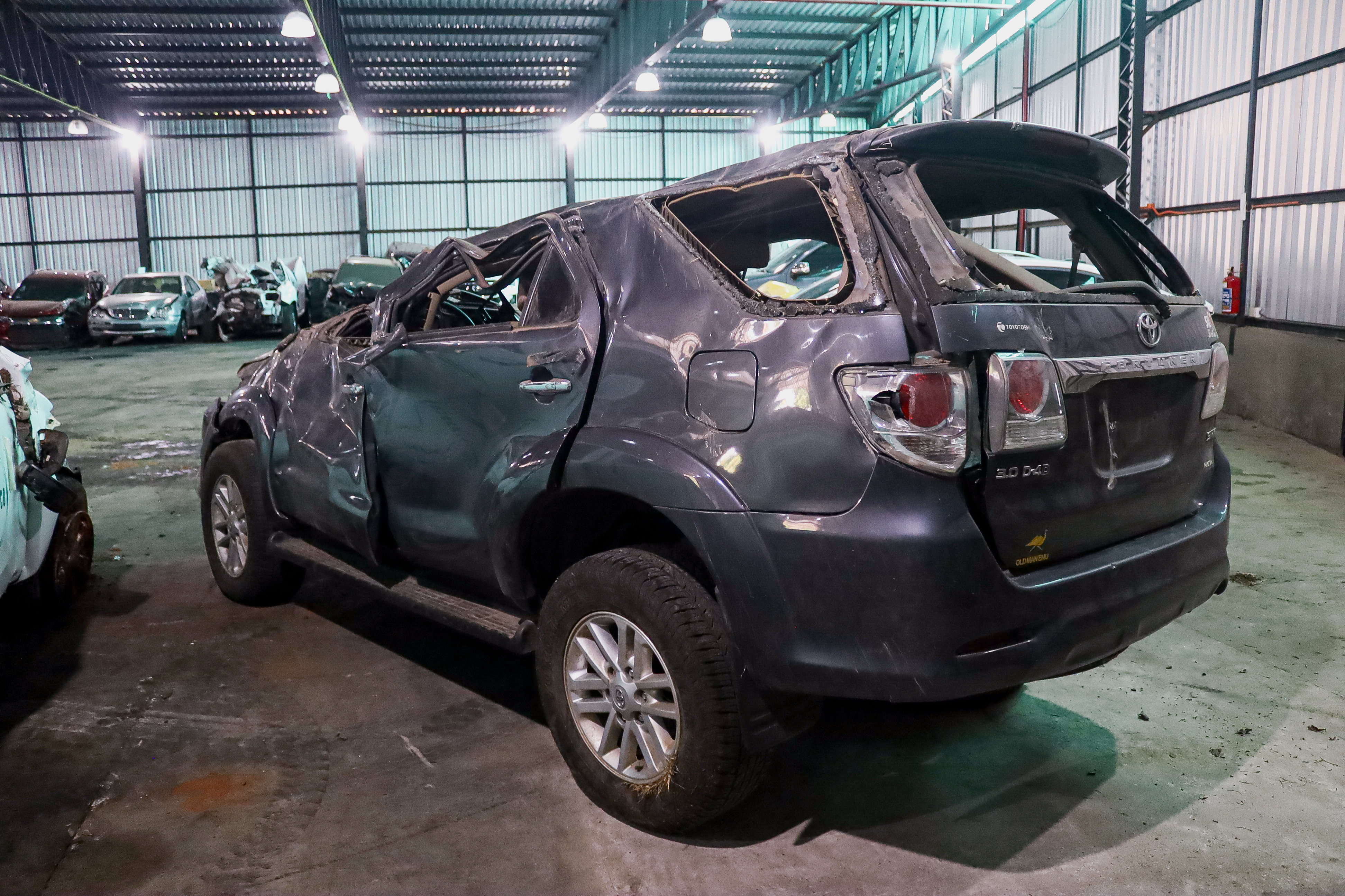 Imagen TOYOTA FORTUNER (GRIS)