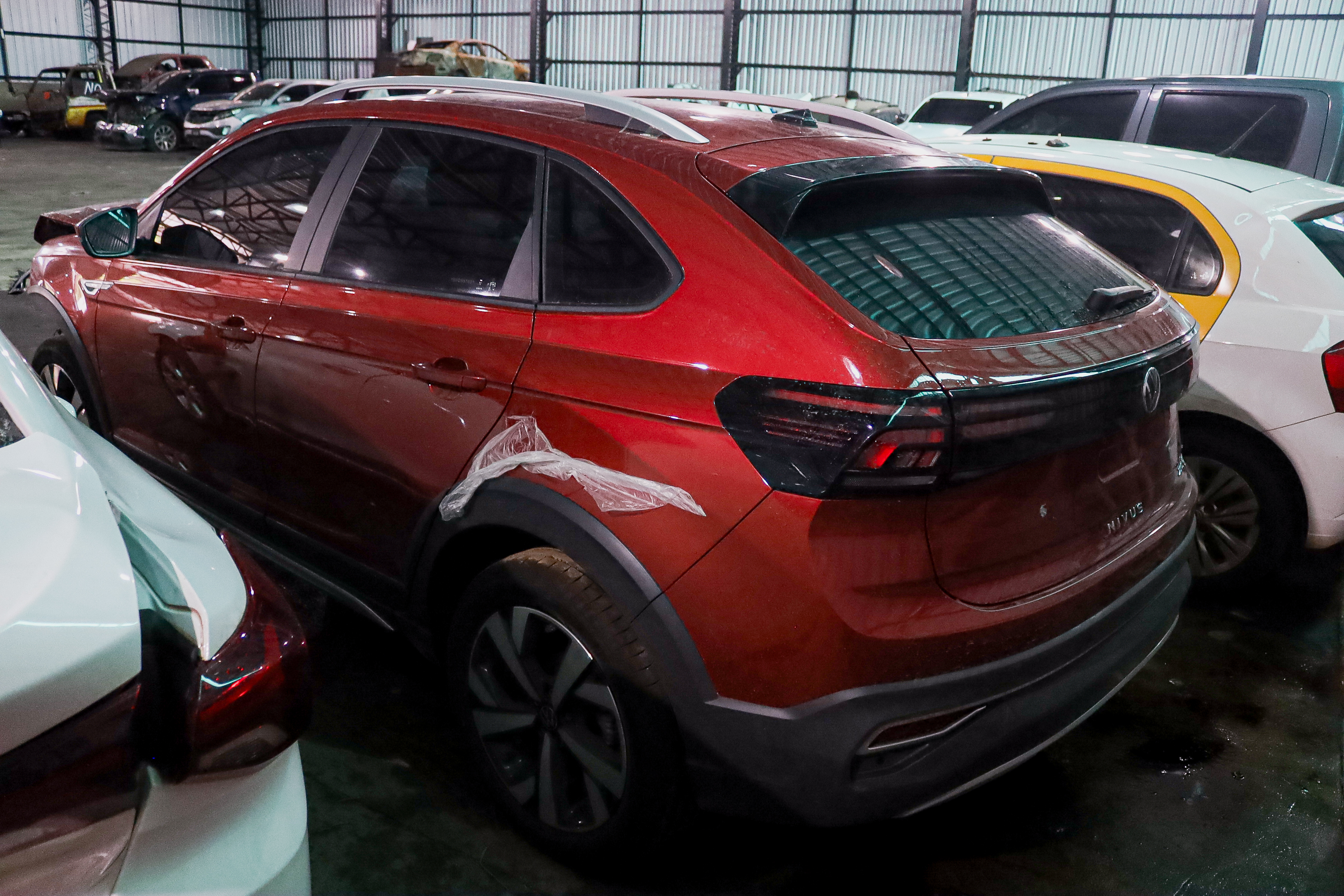 Imagen VOLKSWAGEN NIVUS (ROJO)