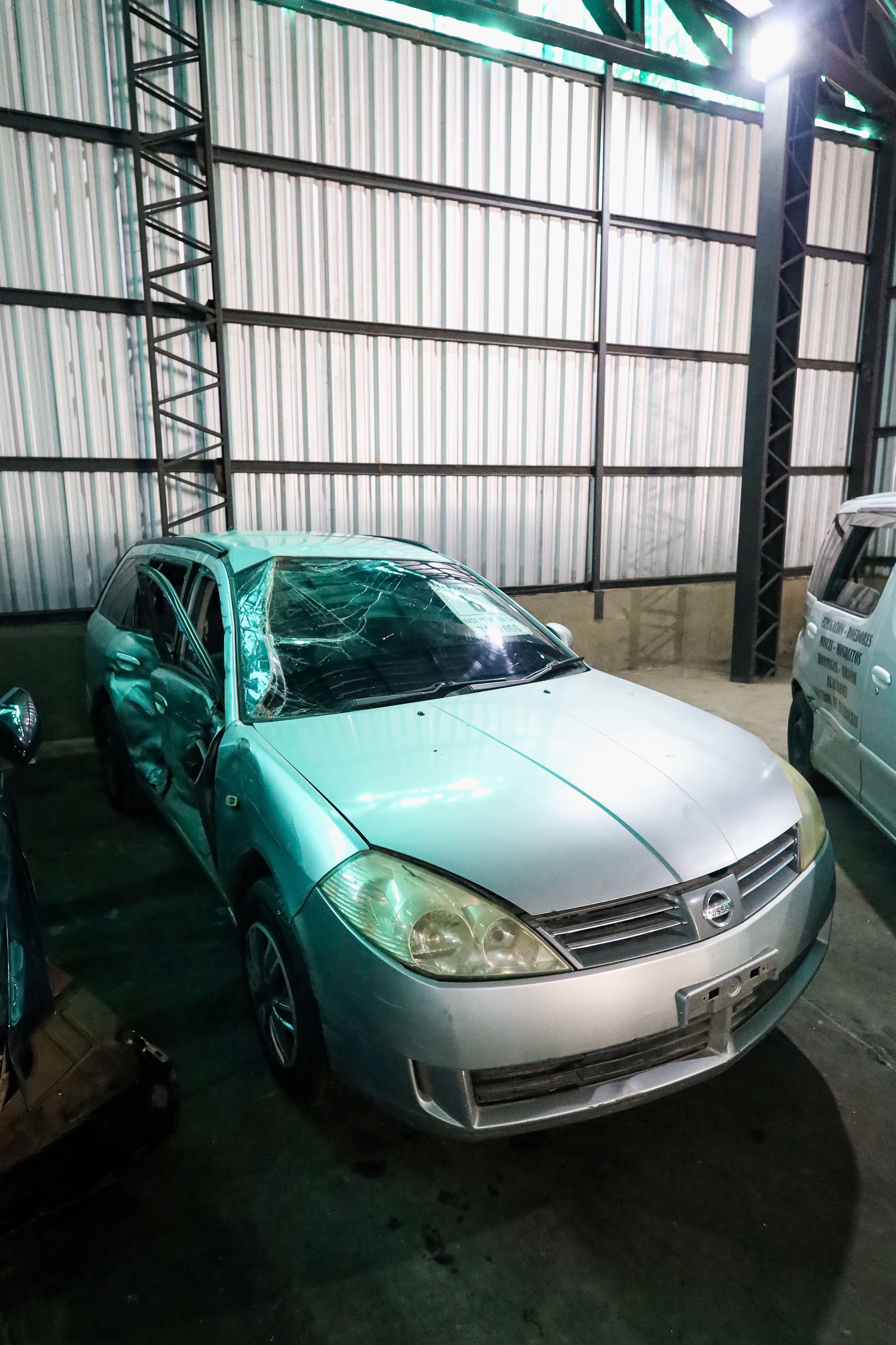 Imagen NISSAN WINGROAD (GRIS)